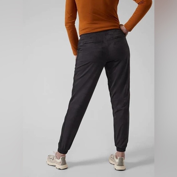 Athleta Brooklyn Textured Lined Joggers Womens Size 6 - Picture 2 of 13